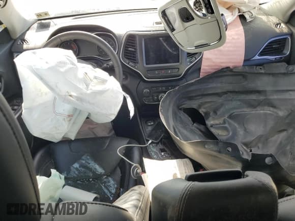 ✅ 2022 Jeep Cherokee Latitude Lux • VIN: 1C4PJMMN0ND505559 • Lot: 68365855. Wystawiony na Copart z przebiegiem Nie podano. Bezpłatny archiwum sprzedaży aukcyjnych z USA i szczegółowy raport historii pojazdu na DreamBid. Zdjęcie 8.