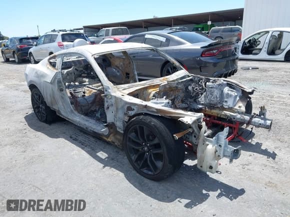 ✅ 2019 Ford Mustang GT Premium • VIN: 1FA6P8CFXK5169586 • Lot: 42815014. Wystawiony na IAAI z przebiegiem Nie podano. Bezpłatny archiwum sprzedaży aukcyjnych z USA i szczegółowy raport historii pojazdu na DreamBid. Zdjęcie 1.