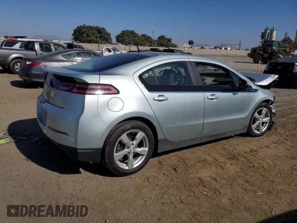 ✅ 2013 Chevrolet Volt • VIN: 1G1RE6E44DU101007 • Lot: 69682484. Wystawiony na Copart z przebiegiem Nie podano. Bezpłatny archiwum sprzedaży aukcyjnych z USA i szczegółowy raport historii pojazdu na DreamBid. Zdjęcie 3.