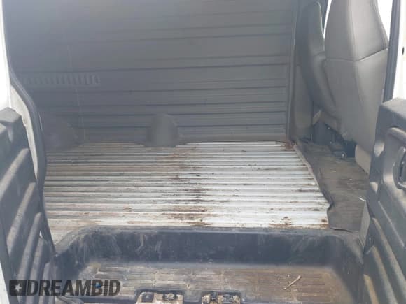 ✅ 2008 Chevrolet Express Cargo • VIN: 1GCGG29CX81196666 • Lot: 41458923. Listed on IAAI with 113,647 mi. Free auction sales archive from the USA and detailed vehicle history report at DreamBid. Image 8.