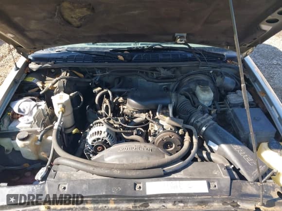 ✅ 2001 Chevrolet Blazer LT • VIN: 1GNCS13W21K102197 • Lot: 43844832. Listed on IAAI with 157,481 mi. Free auction sales archive from the USA and detailed vehicle history report at DreamBid. Image 10.