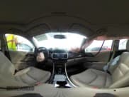 ✅ 2017 Honda Accord EX-L • VIN: 1HGCR2F88HA157648 • Lot: 43292040. Wystawiony na IAAI z przebiegiem 69 973 mil. Bezpłatny archiwum sprzedaży aukcyjnych z USA i szczegółowy raport historii pojazdu na DreamBid. Zdjęcie 18.