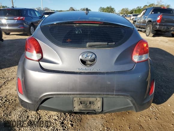 ✅ 2017 Hyundai Veloster • VIN: KMHTC6ADXHU315459 • Лот: 83424414. Опубликован ранее на Copart с пробегом 167 469 миль. Бесплатный доступ к архиву аукционных продаж из США и подробный отчёт об истории автомобиля на DreamBid. Изображение 6.