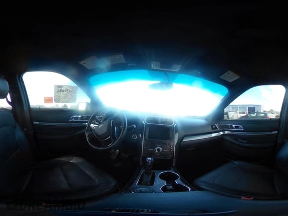 ✅ 2017 Ford Explorer Sport • VIN: 1FM5K8GT9HGB73478 • Lot: 43429686. Wystawiony na IAAI z przebiegiem 98 785 mil. Bezpłatny archiwum sprzedaży aukcyjnych z USA i szczegółowy raport historii pojazdu na DreamBid. Zdjęcie 19.