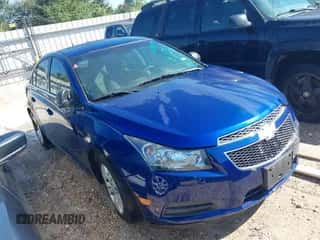 2012 Chevrolet Cruze LS z VIN 1G1PC5SH2C7123776, wystawiony jako IAAI lot #43402473 z przebiegiem 181 131 mil mil oraz . Historia ofert i sprzedaży dostępna na DreamBid. Obrazek 1.