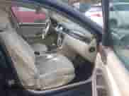 2008 Chevrolet Impala LT z VIN 2G1WT55K089144280, wystawiony jako IAAI lot #43537535 z przebiegiem 122 679 mil mil oraz . Historia ofert i sprzedaży dostępna na DreamBid. Obrazek 5.