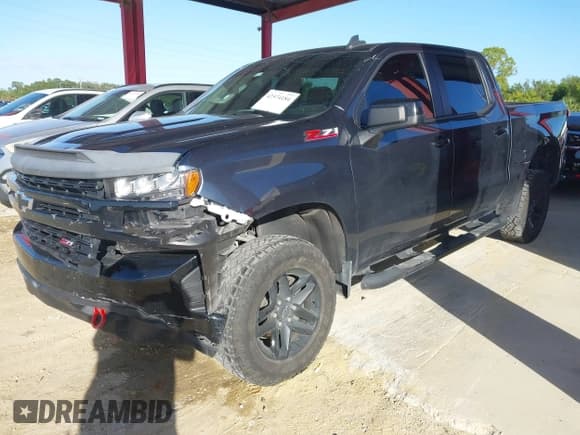 ✅ 2022 Chevrolet Silverado 1500 LT Trail Boss • VIN: 1GCPYFED9NZ181057 • Lot: 43574184. Wystawiony na IAAI z przebiegiem 25 856 mil. Bezpłatny archiwum sprzedaży aukcyjnych z USA i szczegółowy raport historii pojazdu na DreamBid. Zdjęcie 18.