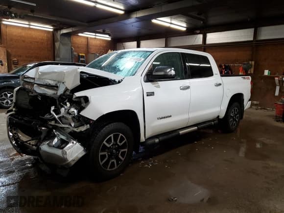 ✅ 2015 Toyota Tundra Limited • VIN: 5TFHW5F19FX452611 • Lot: 61103335. Listed on Copart with 147,112 mi. Free auction sales archive from the USA and detailed vehicle history report at DreamBid. Image 1.