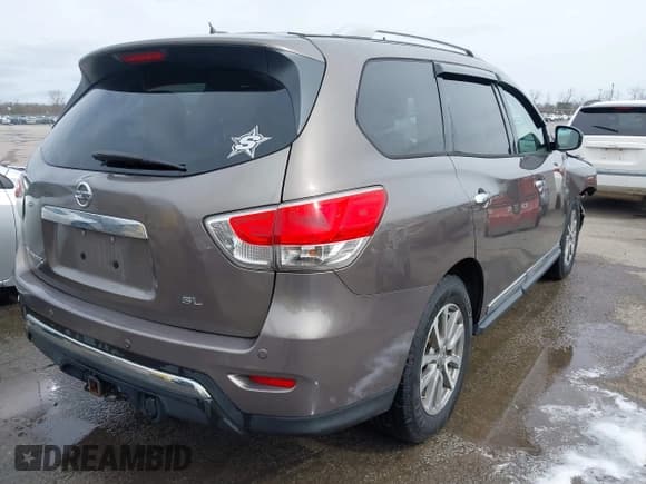 ✅ 2014 Nissan Pathfinder SV • VIN: 5N1AR2MNXEC664870 • Lot: 41550116. Listed on IAAI with 126,076 mi. Free auction sales archive from the USA and detailed vehicle history report at DreamBid. Image 4.