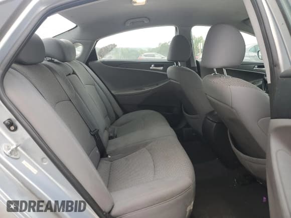 ✅ 2011 Hyundai Sonata GLS • VIN: 5NPEB4AC9BH065127 • Lot: 72932484. Wystawiony na Copart z przebiegiem 231 965 mil. Bezpłatny archiwum sprzedaży aukcyjnych z USA i szczegółowy raport historii pojazdu na DreamBid. Zdjęcie 11.