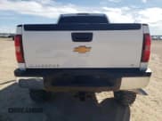 ✅ 2012 Chevrolet Silverado 2500HD LT • VIN: 1GC1KXE88CF114318 • Lot: 46735965. Wystawiony na Copart z przebiegiem 141 061 mil. Bezpłatny archiwum sprzedaży aukcyjnych z USA i szczegółowy raport historii pojazdu na DreamBid. Zdjęcie 6.