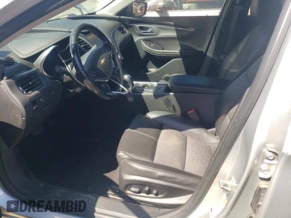 ✅ 2018 Chevrolet Impala LT • VIN: 2G1105S34J9164716 • Лот: 58120014. Опубликован ранее на Copart с пробегом 125 918 миль. Бесплатный доступ к архиву аукционных продаж из США и подробный отчёт об истории автомобиля на DreamBid. Изображение 7.