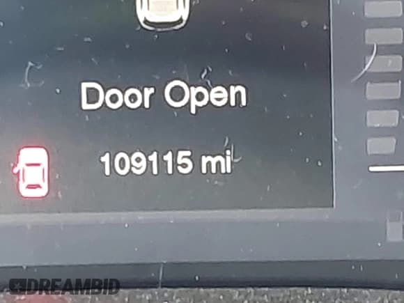 ✅ 2017 Jeep Cherokee Latitude • VIN: 1C4PJMCB4HW575209 • Lot: 42652188. Wystawiony na IAAI z przebiegiem 109 115 mil. Bezpłatny archiwum sprzedaży aukcyjnych z USA i szczegółowy raport historii pojazdu na DreamBid. Zdjęcie 16.