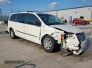 ✅ 2010 Chrysler Town & Country LX • VIN: 2A4RR2D13AR442297 • Lot: 68643815. Wystawiony na Copart z przebiegiem 86 878 mil. Bezpłatny archiwum sprzedaży aukcyjnych z USA i szczegółowy raport historii pojazdu na DreamBid. Zdjęcie 4.