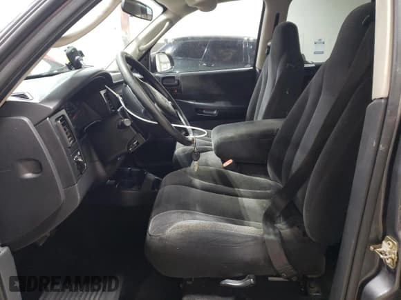 ✅ 2003 Dodge Dakota Sport • VIN: 1D7HL38X53S236624 • Lot: 80652444. Wystawiony na Copart z przebiegiem 136 363 mil. Bezpłatny archiwum sprzedaży aukcyjnych z USA i szczegółowy raport historii pojazdu na DreamBid. Zdjęcie 7.