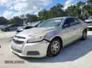 ✅ 2013 Chevrolet Malibu LS • VIN: 1G11A5SA0DF280180 • Lot: 87459995. Wystawiony na Copart z przebiegiem 184 580 mil mil. Skorzystaj z bezpłatnego archiwum sprzedaży aukcyjnych z USA i zobacz szczegółowy raport historii pojazdu na DreamBid. Zdjęcie 1.