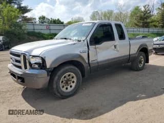 ✅ 2003 Ford F-250 XL • VIN: 1FTNX20P23EC69960 • Lot: 57313135. Listed on Copart with 239,863 mi. Free auction sales archive from the USA and detailed vehicle history report at DreamBid. Image 1.