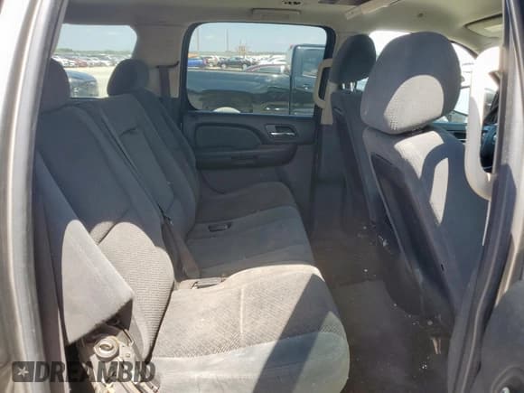 ✅ 2008 GMC Yukon XL SLT 4SB • VIN: 1GKFC16J58R273597 • Lot: 60904895. Listed on Copart with 221,845 mi. Free auction sales archive from the USA and detailed vehicle history report at DreamBid. Image 11.