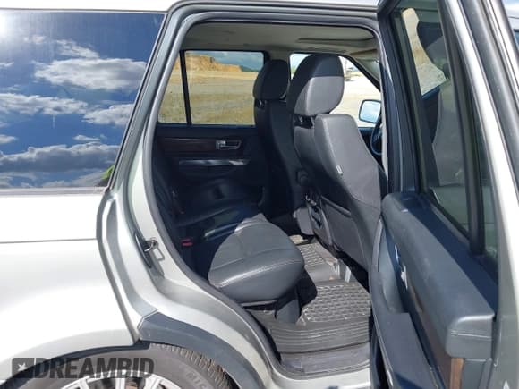 ✅ 2012 Land Rover Range Rover Sport HSE • VIN: SALSF2D46CA756312 • Лот: 43353408. Опубликован ранее на IAAI с пробегом 161 673 миль. Бесплатный доступ к архиву аукционных продаж из США и подробный отчёт об истории автомобиля на DreamBid. Изображение 8.