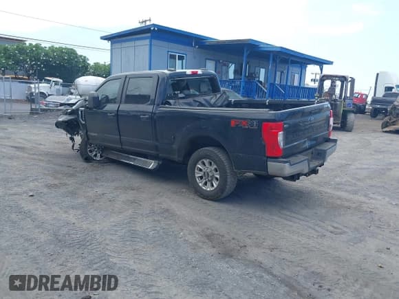 ✅ 2021 Ford F-250 XL • VIN: 1FT7W2BT1MEC19901 • Lot: 43163886. Listed on IAAI with Not provided. Free auction sales archive from the USA and detailed vehicle history report at DreamBid. Image 3.
