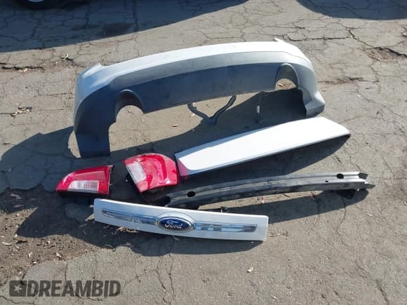 ✅ 2013 Ford Edge Limited • VIN: 2FMDK3KCXDBB75148 • Лот: 42528597. Опубликован ранее на IAAI с пробегом 214 999 миль. Бесплатный доступ к архиву аукционных продаж из США и подробный отчёт об истории автомобиля на DreamBid. Изображение 12.