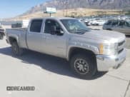 ✅ 2009 Chevrolet Silverado 2500HD Work Truck • VIN: 1GCHK43649F159022 • Lot: 72765094. Wystawiony na Copart z przebiegiem 200 652 mil. Bezpłatny archiwum sprzedaży aukcyjnych z USA i szczegółowy raport historii pojazdu na DreamBid. Zdjęcie 4.