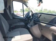 ✅ 2021 Ford Transit Passenger XL • VIN: 1FBAX2C8XMKA64056 • Lot: 42485640. Wystawiony na IAAI z przebiegiem 76 331 mil. Bezpłatny archiwum sprzedaży aukcyjnych z USA i szczegółowy raport historii pojazdu na DreamBid. Zdjęcie 5.