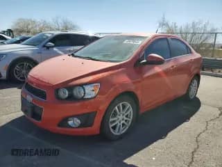 2012 Chevrolet Sonic LT z VIN 1G1JD5SH4C4144200, wystawiony jako Copart lot #48829645 z przebiegiem 66 131 mil mil oraz Szkoda całkowita • Salvage title. Historia ofert i sprzedaży dostępna na DreamBid. Obrazek 1.