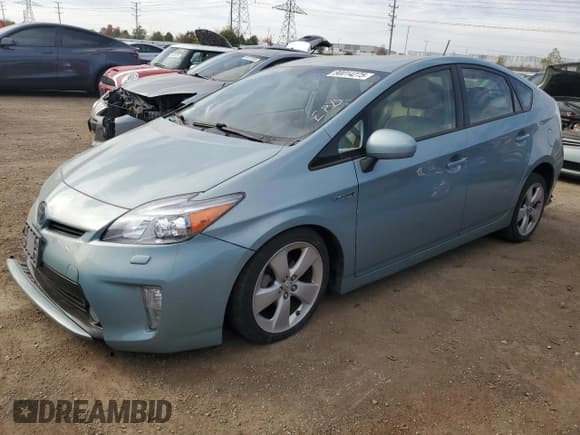 ✅ 2015 Toyota Prius Two • VIN: JTDKN3DU4F1871205 • Lot: 90014275. Listed on Copart with 61,479 mi. Free auction sales archive from the USA and detailed vehicle history report at DreamBid. Image 1.