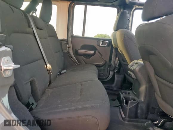 ✅ 2021 Jeep Wrangler Unlimited Willys • VIN: 1C4HJXDN7MW724575 • Lot: 71002215. Listed on Copart with 39,082 mi. Free auction sales archive from the USA and detailed vehicle history report at DreamBid. Image 10.