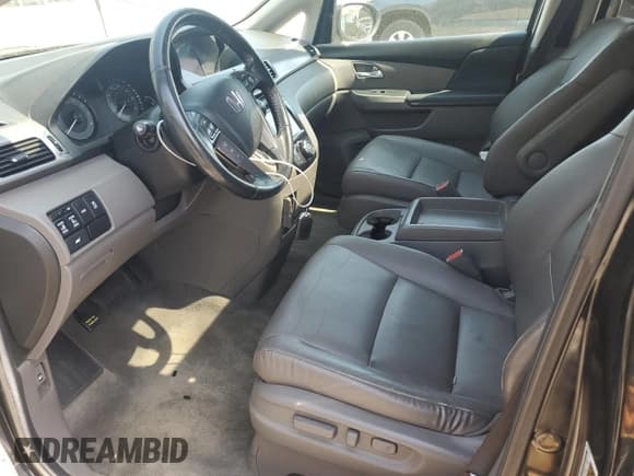 ✅ 2014 Honda Odyssey EX-L • VIN: 5FNRL5H69EB088348 • Lot: 55472845. Listed on Copart with 182,678 mi. Free auction sales archive from the USA and detailed vehicle history report at DreamBid. Image 7.