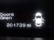 ✅ 2015 Dodge Dart SXT • VIN: 1C3CDFBB3FD267044 • Lot: 43789433. Wystawiony na IAAI z przebiegiem 201 739 mil. Bezpłatny archiwum sprzedaży aukcyjnych z USA i szczegółowy raport historii pojazdu na DreamBid. Zdjęcie 16.