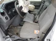 ✅ 2013 Ford Econoline Cargo Commercial • VIN: 1FTNE1EW0DDA29300 • Lot: 92466155. Wystawiony na Copart z przebiegiem Nie podano. Bezpłatny archiwum sprzedaży aukcyjnych z USA i szczegółowy raport historii pojazdu na DreamBid. Zdjęcie 7.