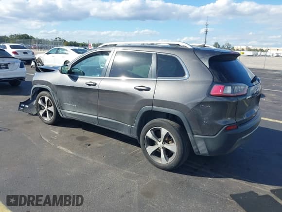 ✅ 2019 Jeep Cherokee Limited • VIN: 1C4PJLDB7KD479425 • Lot: 43591556. Listed on IAAI with 98,041 mi. Free auction sales archive from the USA and detailed vehicle history report at DreamBid. Image 3.