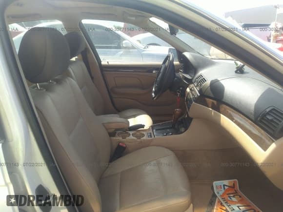 ✅ 1999 BMW 3 Series 328i • VIN: WBAAM5331XFR03936 • Lot: 30771143. Wystawiony na IAAI z przebiegiem 233 689 mil. Bezpłatny archiwum sprzedaży aukcyjnych z USA i szczegółowy raport historii pojazdu na DreamBid. Zdjęcie 5.