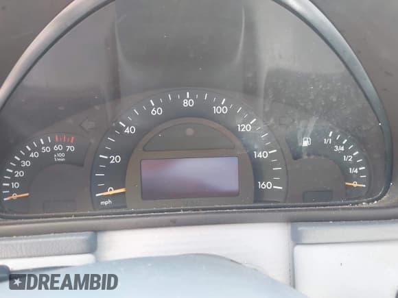 ✅ 2002 Mercedes-Benz C 230/260/280/320 • VIN: WDBRF61J92F135508 • Lot: 43181821. Wystawiony na IAAI z przebiegiem Nie podano. Bezpłatny archiwum sprzedaży aukcyjnych z USA i szczegółowy raport historii pojazdu na DreamBid. Zdjęcie 7.