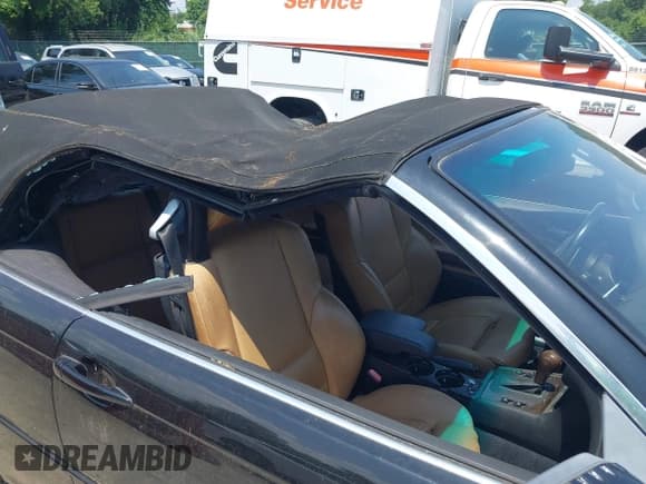 ✅ 2002 BMW 3 Series 325Ci • VIN: WBABS334X2PG88568 • Lot: 42702995. Listed on IAAI with 77,577 mi. Free auction sales archive from the USA and detailed vehicle history report at DreamBid. Image 12.