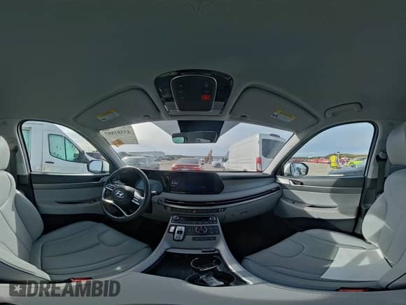 2025 Hyundai Palisade SEL z VIN KM8R2DGE7SU833358, wystawiony jako IAAI lot #43581897 z przebiegiem 31 129 mil mil oraz . Historia ofert i sprzedaży dostępna na DreamBid. Obrazek 18.