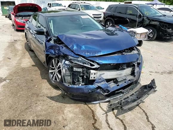 ✅ 2020 Nissan Maxima SL • VIN: 1N4AA6DV8LC372530 • Лот: 66728685. Опубликован ранее на Copart с пробегом Не указан. Бесплатный доступ к архиву аукционных продаж из США и подробный отчёт об истории автомобиля на DreamBid. Изображение 13.