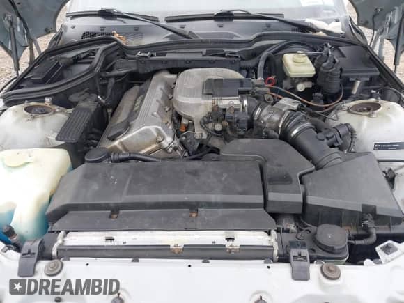 1998 BMW 3 Series Z3 1.9 with VIN 4USCH7332WLD16671, listed as a IAAI auction lot 43366446 with 120,364 mi miles and . Bid and sale history available at DreamBid. Image 10.