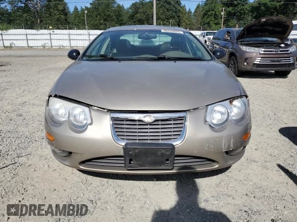 ✅ 2003 Chrysler 300M M • VIN: 2C3AE66GX3H527917 • Лот: 60449025. Опубликован ранее на Copart с пробегом 143 430 миль. Бесплатный доступ к архиву аукционных продаж из США и подробный отчёт об истории автомобиля на DreamBid. Изображение 5.