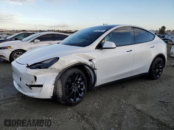✅ 2023 Tesla Model Y Long Range • VIN: 7SAYGDEE2PF626822 • Lot: 91419935. Wystawiony na Copart z przebiegiem 32 549 mil. Bezpłatny archiwum sprzedaży aukcyjnych z USA i szczegółowy raport historii pojazdu na DreamBid. Zdjęcie 1.