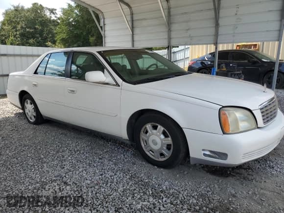 ✅ 2003 Cadillac DeVille • VIN: 1G6KD54Y73U139441 • Lot: 68880014. Listed on Copart with 131,345 mi. Free auction sales archive from the USA and detailed vehicle history report at DreamBid. Image 4.