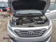 ✅ 2015 Hyundai Sonata Sport • VIN: 5NPE34AB3FH232592 • Lot: 41557269. Wystawiony na IAAI z przebiegiem 121 996 mil. Bezpłatny archiwum sprzedaży aukcyjnych z USA i szczegółowy raport historii pojazdu na DreamBid. Zdjęcie 10.