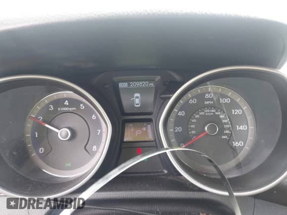 2017 Hyundai Elantra z VIN KMHD35LH1HU381008, wystawiony jako IAAI lot #43343404 z przebiegiem 209 820 mil mil oraz . Historia ofert i sprzedaży dostępna na DreamBid. Obrazek 7.