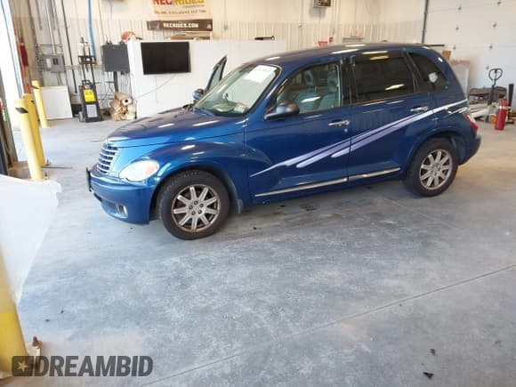 ✅ 2010 Chrysler PT Cruiser • VIN: 3A4GY5F98AT143643 • Lot: 43926893. Listed on IAAI with 95,449 mi. Free auction sales archive from the USA and detailed vehicle history report at DreamBid. Image 2.