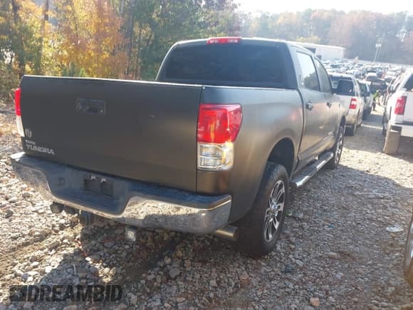 ✅ 2013 Toyota Tundra • VIN: 5TFEY5F16DX136318 • Лот: 43653034. Опубликован ранее на IAAI с пробегом 192 047 миль. Бесплатный доступ к архиву аукционных продаж из США и подробный отчёт об истории автомобиля на DreamBid. Изображение 4.