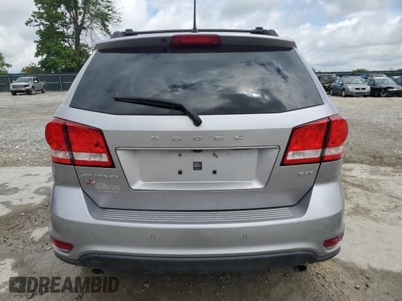 ✅ 2018 Dodge Journey SXT • VIN: 3C4PDDBG6JT450485 • Lot: 55322215. Listed on Copart with 114,672 mi. Free auction sales archive from the USA and detailed vehicle history report at DreamBid. Image 6.