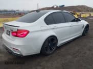 ✅ 2016 BMW M3 • VIN: WBS8M9C5XG5E68359 • Lot: 43751764. Wystawiony na IAAI z przebiegiem 82 071 mil. Bezpłatny archiwum sprzedaży aukcyjnych z USA i szczegółowy raport historii pojazdu na DreamBid. Zdjęcie 4.