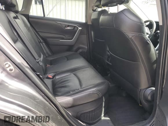 ✅ 2022 Toyota RAV4 Hybrid XLE • VIN: 4T3RWRFV5NU074658 • Lot: 80314675. Listed on Copart with 197,072 mi. Free auction sales archive from the USA and detailed vehicle history report at DreamBid. Image 11.